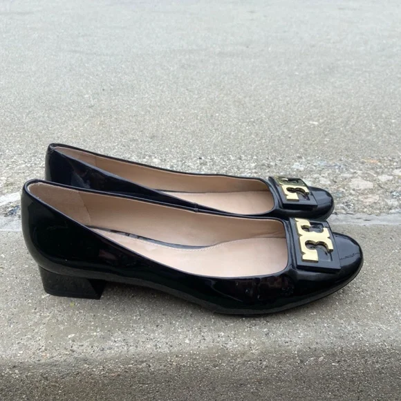 TORY BURCH GIGI FLATS BLACK PATENT LEATHER SHOES LOAFERS SZ 7